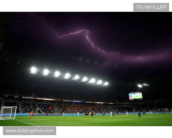 本菲卡中场吐露心声：雷暴中断打乱节奏，湿度成致命伤(2)